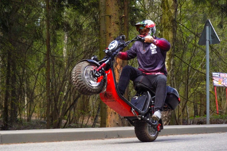 Электроскутер WHITE SIBERIA PRO 2500W в Челябинске