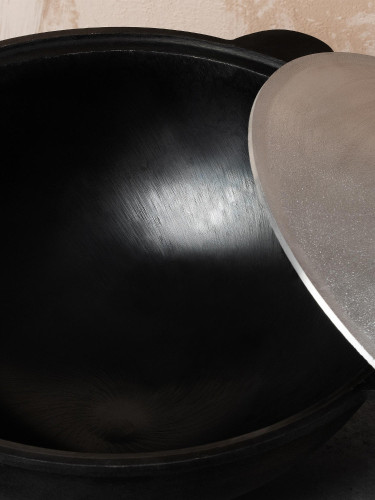 Казан чугунный 10 литров круглое дно Узбекистан в Челябинске