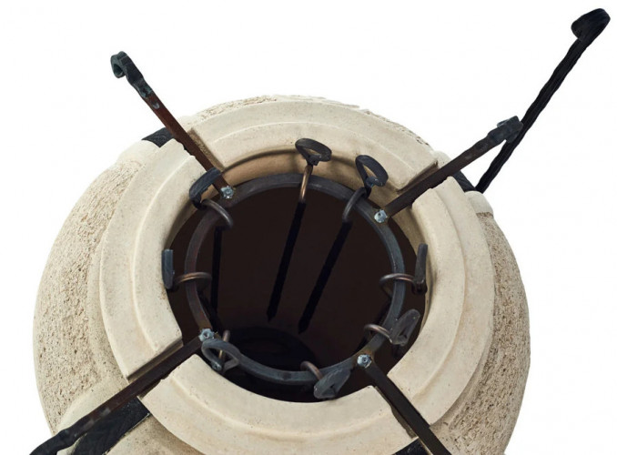 Тандыр Сармат Есаул с термометром в Челябинске