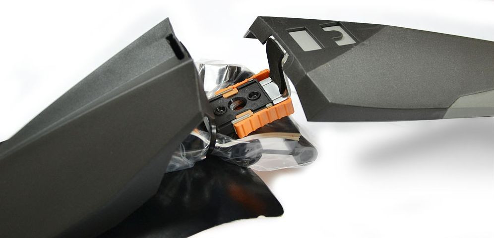 Крыло переднее в Челябинске