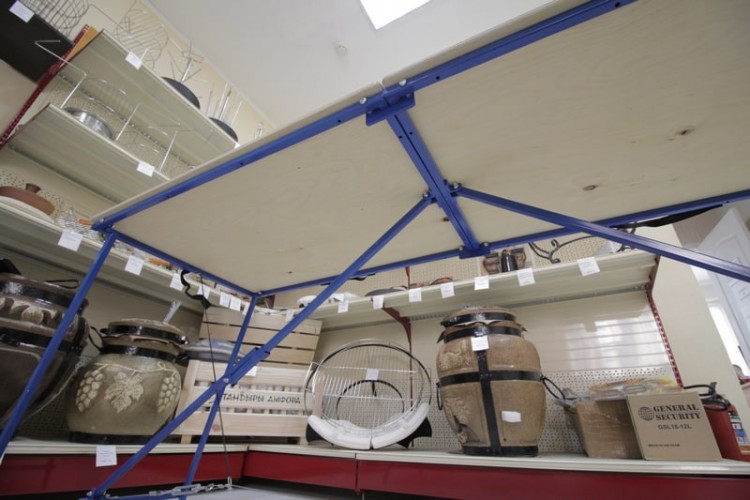 Полок складной Intent ПС-700 для мобильной бани в Челябинске